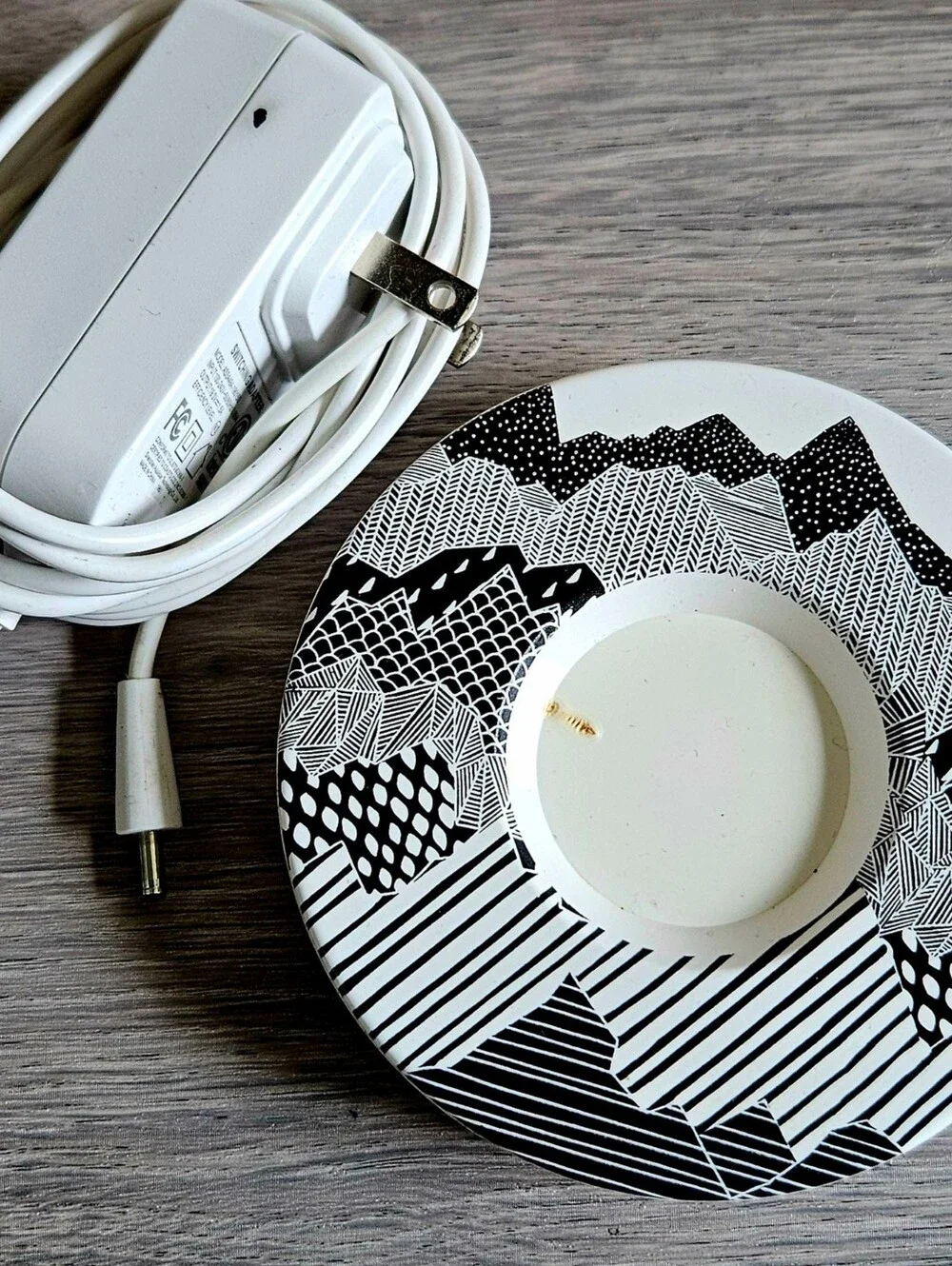 POPSOCKET Wireless Phone Charger To Charge Non Magnetic Popsocket Equipped Phone